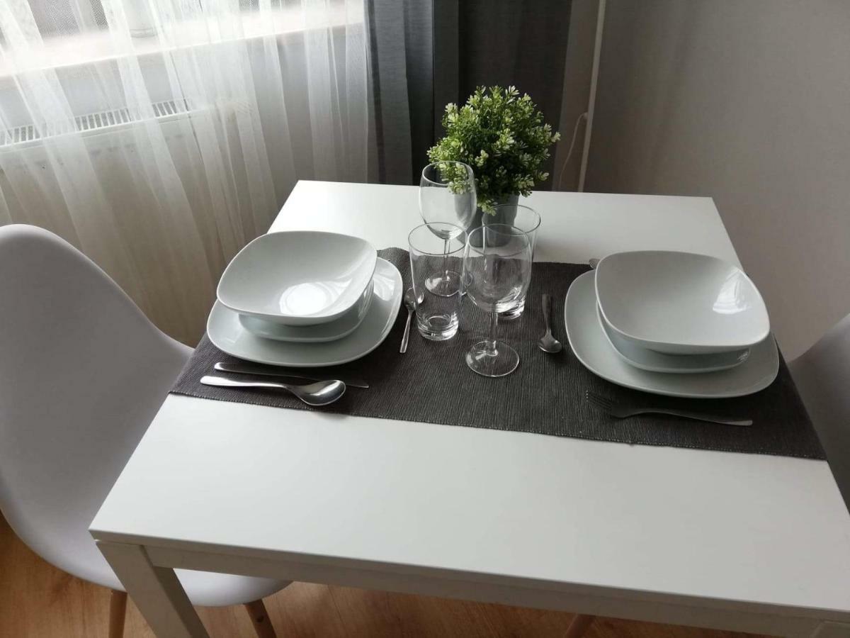 Apartamento Pokoje Przy Rondzie Częstochowa Exterior foto