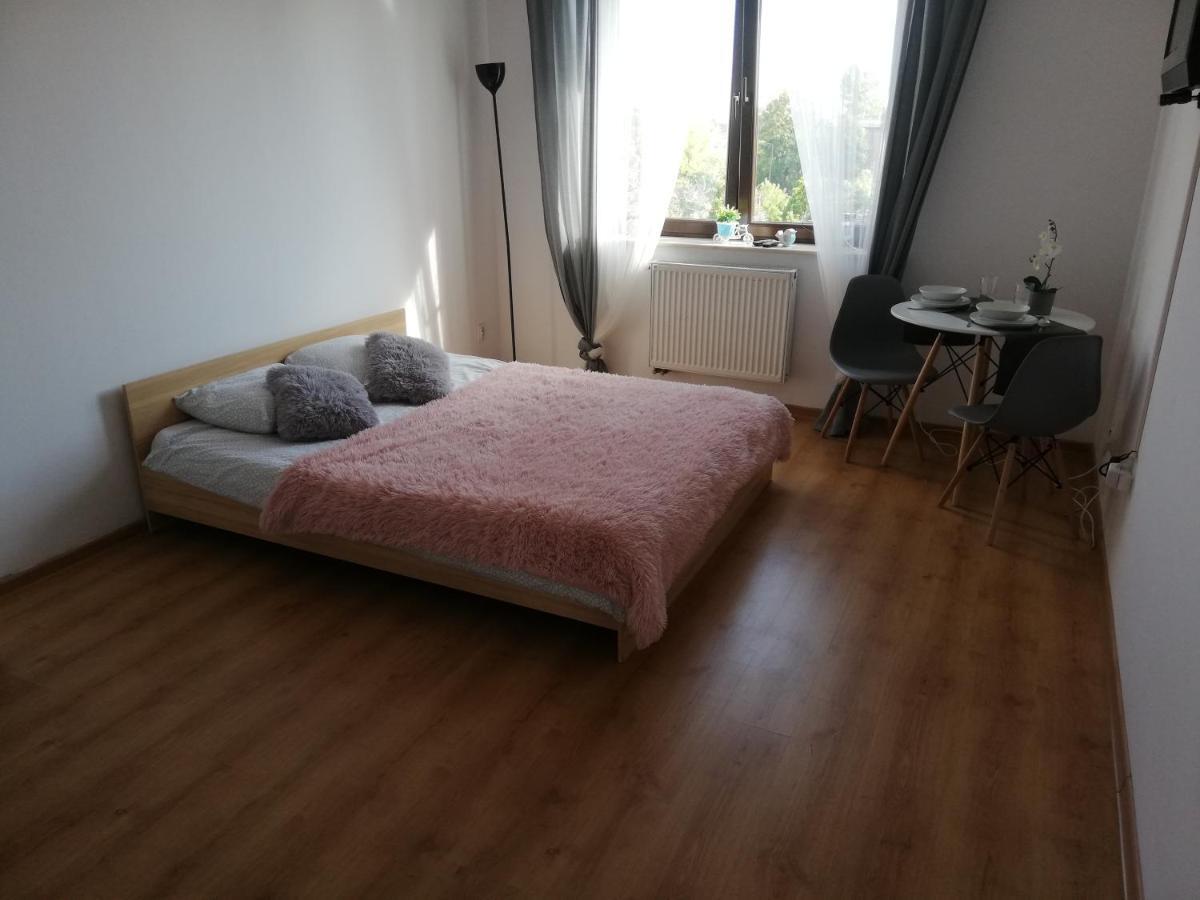 Apartamento Pokoje Przy Rondzie Częstochowa Exterior foto